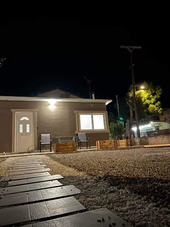 Joannas Airport Luxury Rooms Artemida  Exterior photo