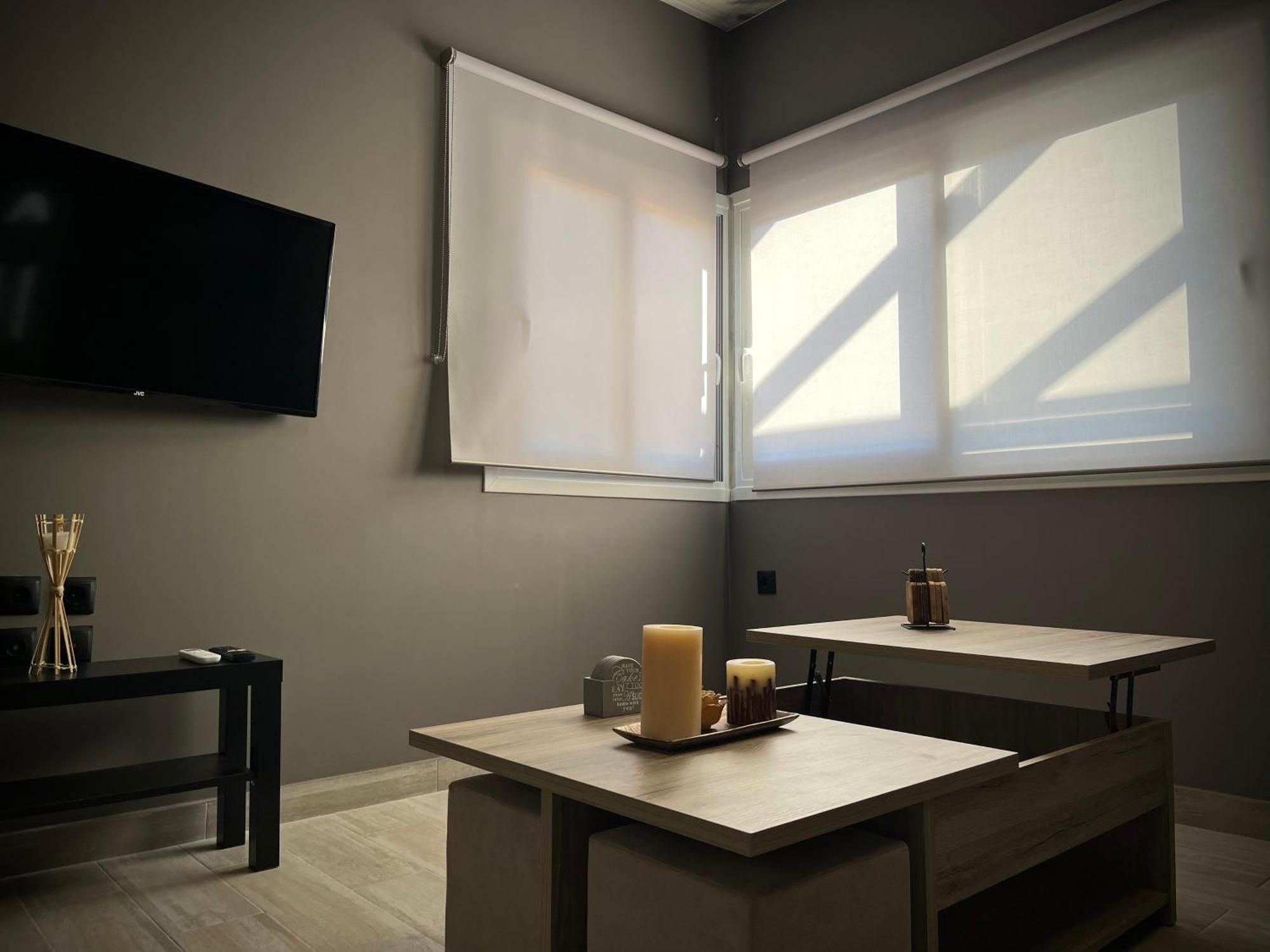 Joannas Airport Luxury Rooms Artemida  Exterior photo